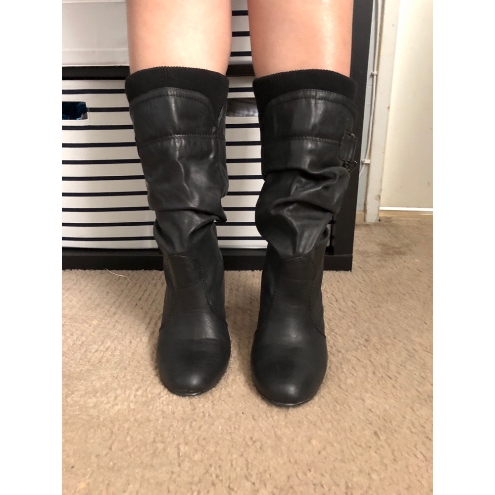 Essential black boots ✨ - Picture 4 of 5